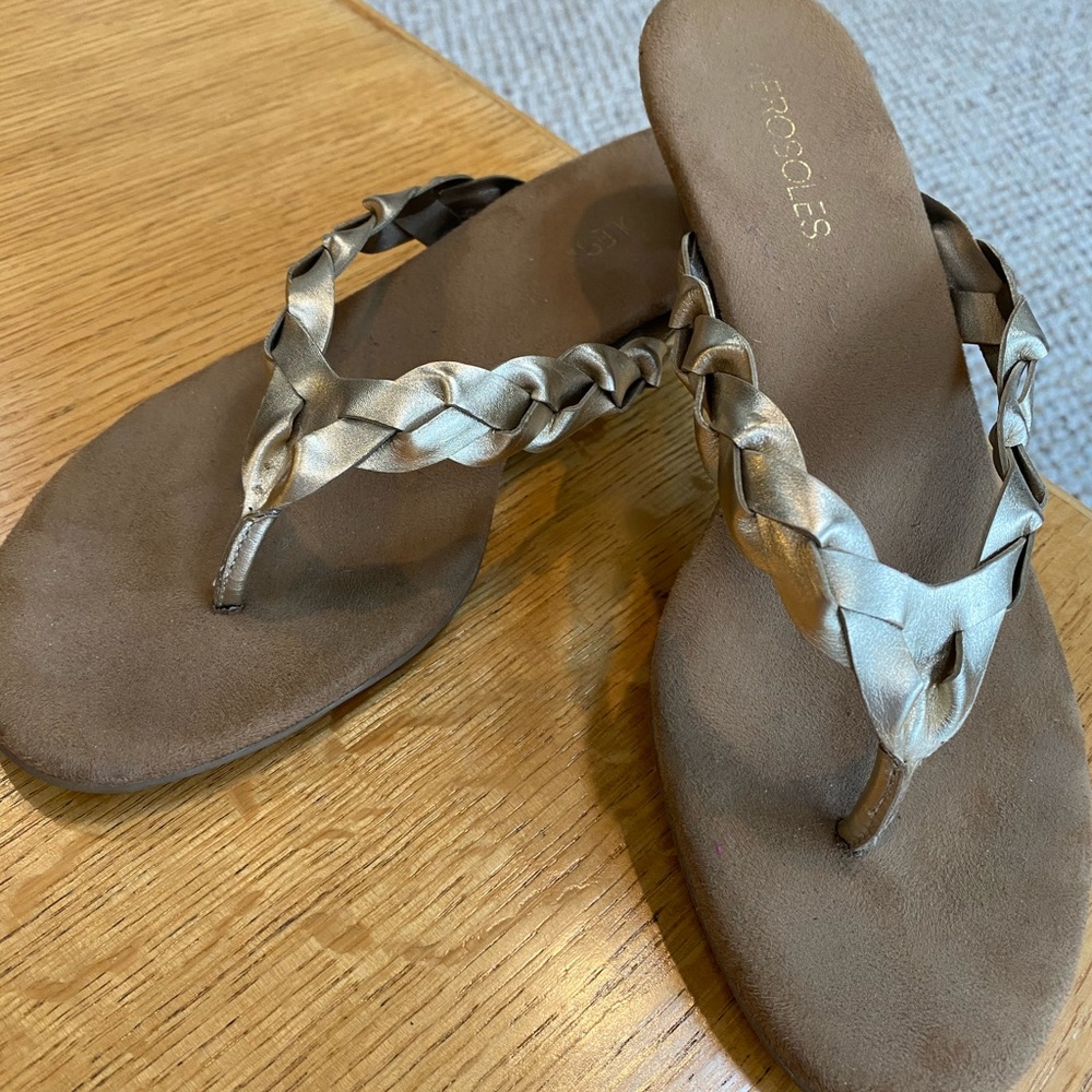 Aerosoles gold leather braided strap sandals